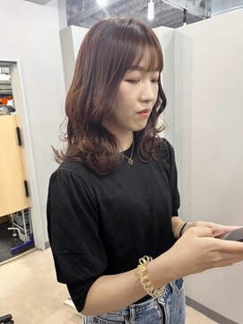 モテ髪　ミディアムレイヤー