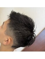 綾瀬 ダズルヘアデザイン(Dazzle Hair Design)&nbsp;テーパーフェード刈り上げショート/ビジネス/大人メンズ