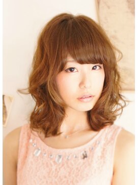 イースタイル 志都呂店(e-style com’s hair) キレイめカジュアル　スイートミディアム