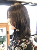 マットアッシュの赤み抑えるカラー。