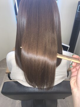 アールサロン アオヤマ(Rr SALON AOYAMA) しなやかプラチナミネコラ