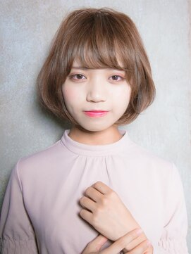 ルティア(Lutia) フレンチボブ　小顔ヘア