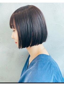 ワク(WAKU) ozaki style NO.1　大人かわいい切りっぱなしボブ