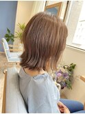 くびれ外ハネスタイル