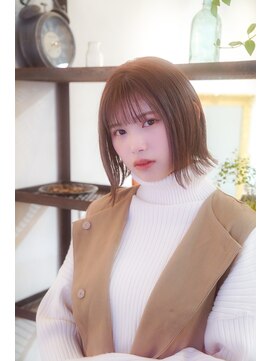 カミヤノハナレ 切りっぱなしボブ