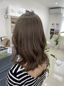 ベルバイグレイス(BELLE by grace) ブリーチありアッシュベージュ