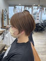 ルチナ 秦野(Lucina)&nbsp;ショート/マッシュショート/丸みショート/くびれショート