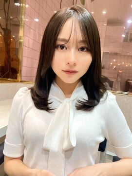 ルームバイシー 新宿(Loom. by Sea) 韓国風前髪/シルキーベージュ/グレージュカラー/斜めバング