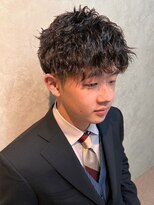 ザ マイル(The mile)&nbsp;メンズカットツイストスパイラルパーマツーブロックショート