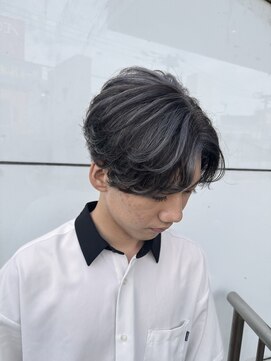 アイズ 海老名(AIZU) バレイヤージュ　メンズブリーチ　メンズカラー　フェザーパーマ