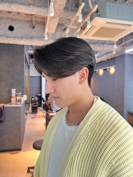 リード(REEED) 前下がりニュアンスセンターパート