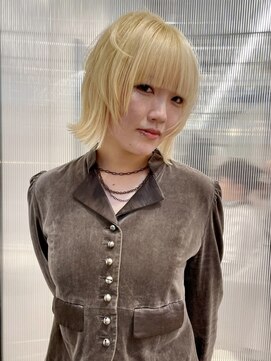 シティ(sity.) ブリーチカラー　ブロンドヘア　レイヤーカット