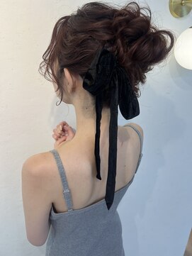 ソノ(sono) アップスタイル　ベロアリボン　参列ヘア　結婚式