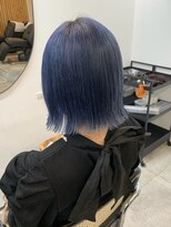 ドットハリス(.Hallis)&nbsp;ハイトーン/ネイビーブルー/ボブ/髪質改善