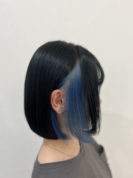 サロンドクオリア(Salon de Qualia) インナーカラー/イヤリングカラー/ネイビーブルー/S