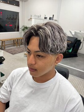 ラフカッターズZ 町田店 センターパート【町田/理容室/床屋/顔剃り/シェービング】