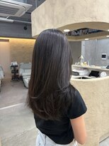 ウリ 横浜(uli)&nbsp;【NAGOMI指名】やわらかブラウンとレイヤーカット