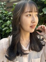 ユニバイリサ 天神大名店(uni by risa) アッシュグレージュ シースルーバング 顔まわりレイヤー ロング