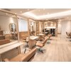 アロマ ヘアー ルーム 新宿3号店(AROMA hair room)のお店ロゴ