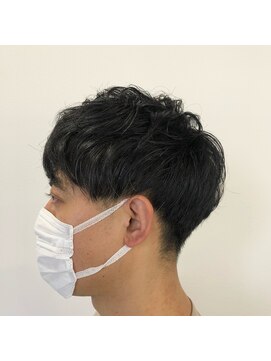 ヒョーゲ(Hyoge) くせ毛を活かしたメンズカット