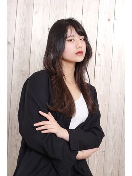 フィールエー レキシントンプラザ店(feel.a) 大人ロングレイヤースタイル