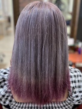 ヘアークリアー 春日部 ピンク系グラデーション/巻いて素敵に変身/派手髪オシャレ