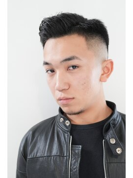 ルックグッドストア タカラヅカ(LOOK GOOD STORE TAKARAZUKA) アップバングサイドパートスキンフェードアッシュブラック0206