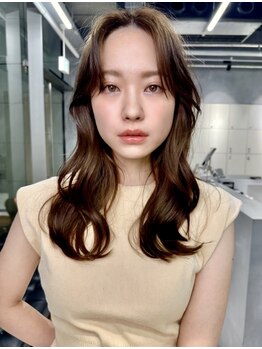 サンバレー(SUNVALLEY)の写真/顔周りカットに自分らしさを、数ミリ単位のこだわりを◎[表参道/カット/髪質改善］
