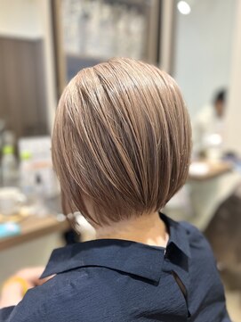 アヤナ バイ アヤラ(ayana by ayala) 【TAIGA】ハイトーンベージュカラー　浦安/新浦安/南行徳