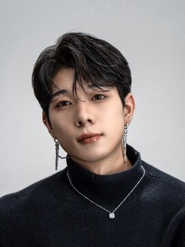 オーシャントーキョーオーバー 渋谷(OCEAN TOKYO OVER) 韓国センターパートコンマバングカルマパーマニュアンスパーマ