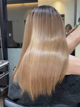 クアトロ 宇都宮本店(QUATRO)の写真/日本で少数のサロンしか取り扱えない特許トリートメント《サブリミック》新感覚の髪質改善メニューが登場☆