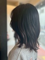 ローレン(LOREM)&nbsp;小顔くびレイヤー/透明感カラー/大人可愛い/上品美髪セミディ