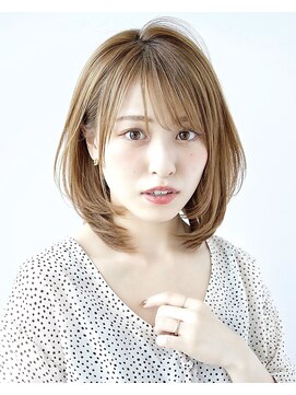 アフロート ルヴア(AFLOAT RUVUA) 40.50.60代大人気★ひし形シルエット★レイヤーカット京佳★新宿