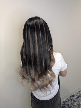 ブランシスヘアー(Bulansis Hair) 地毛が長くてもエクステはつけれます！