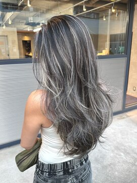 トゥイン 八王子(TWIN) ハイライトデザインカラーフェイスフレーミングレイヤーカット