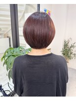 エブリ(evri)&nbsp;ボブ　暖色カラー　ボルドーカラー　ショートボブ　カラー