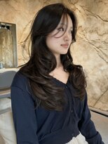 シティ オモテサンドウ(CITY omotesando)&nbsp;艶感ブラウン ロングレイヤーカット 顔周りカット ハイレイヤー