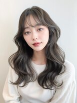 アトレ 福岡大名店(attrait)&nbsp;ロングヘアを上質に。透明感ブラウンのツヤ髪