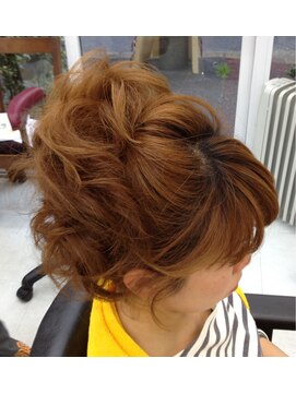 フォルム(forme) アップで２割増し綺麗ヘアー