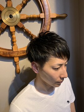 バーバー スタジオ ラフテル(Barber Studio RAFTEL) アシメ2ブロックマッシュ フェザーマッシュ ソフトツーブロック