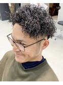 メンズ ツイストパーマ スパイラル ハードパーマ 黒髪 大人