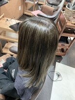 ヘアーサロン デペント(HAIR SALON Depend)&nbsp;ハイライト　グレージュシルバー