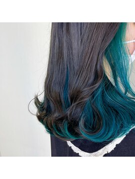 ヘアーモア イースト(Hair More East) マーメイドグリーンのインナーカラー