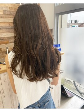 アトレ(attrait) ＊透けるベージュ 大人かわいいロングヘア 透明感 天王寺美容室