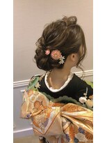 ブライダルロード シニヨンスタイル