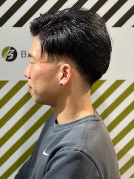 バーバーバー 四谷(BARBER-BAR) 大人カッコいい20代30代40代以上フェードスタイル