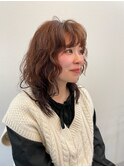 セミディ顔周りレイヤークリクリパーマスタイル/コーラルピンク