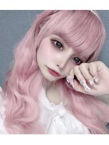 ルフレ 新宿三丁目(Reflet) ピンクカラー巻髪ヘアー