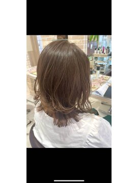 グランデュール 焼津店(GRANDEUR) ニュアンスパーマ/ウエェーブ/カラー/ダブルカラー/艶カラー