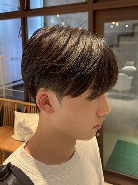 アルム オモテサンドウ(ALLM omotesando) ナチュラルマッシュ シースルー 韓国ヘア 表参道 原宿